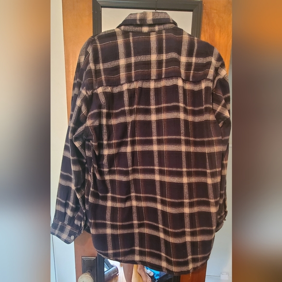 Flannel shirt - Picture 2 of 3